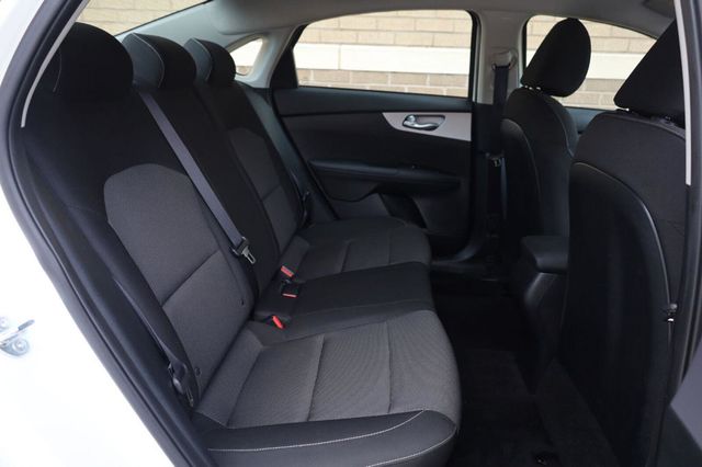 2024 Kia Forte LXS - 23052452 - 20