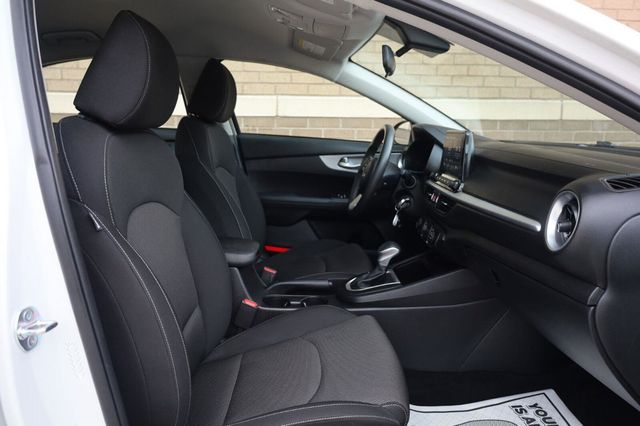 2024 Kia Forte LXS - 23052452 - 23