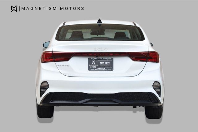 2024 Kia Forte LXS - 23052452 - 8