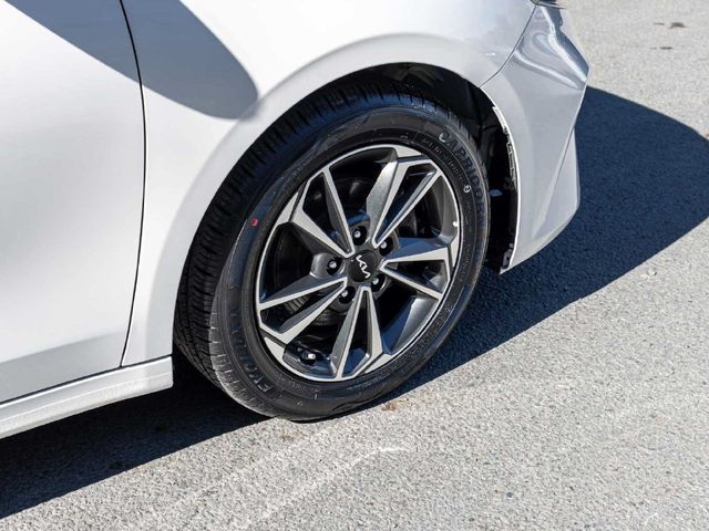 2024 Kia Forte LXS - 23082139 - 9