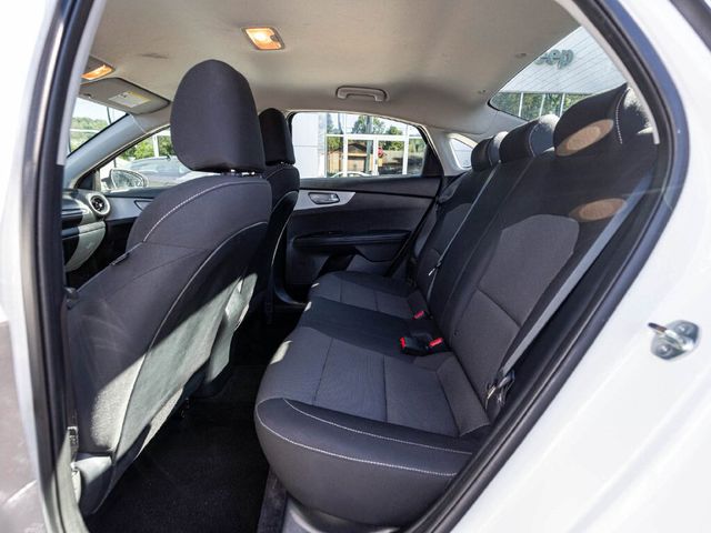 2024 Kia Forte LXS - 23082139 - 27