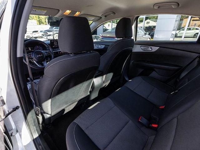 2024 Kia Forte LXS - 23082139 - 28