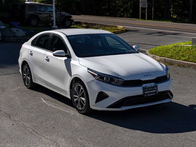 2024 Kia Forte LXS - 23082139 - 2