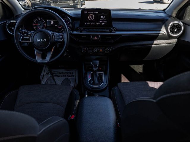 2024 Kia Forte LXS - 23082139 - 31