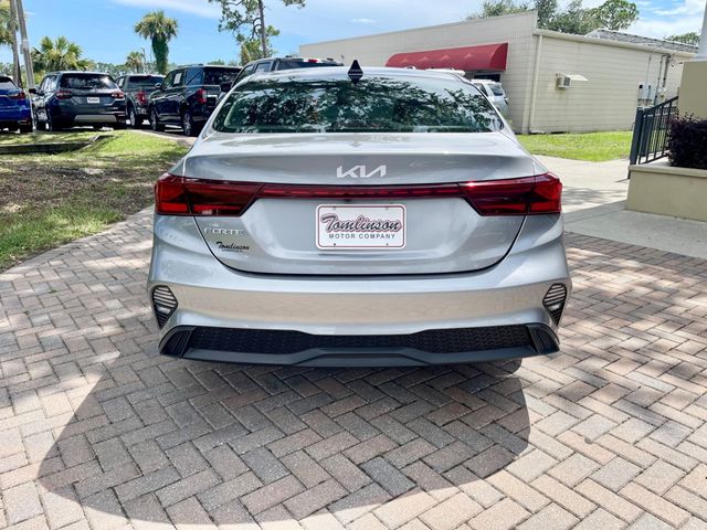 2024 Kia Forte LXS - 22880691 - 3