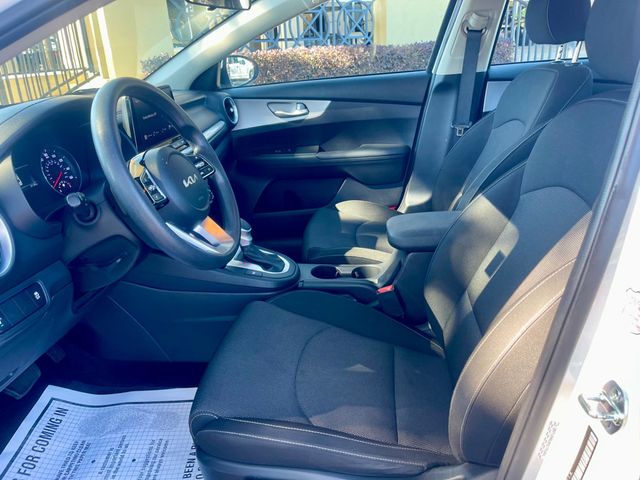 2024 Kia Forte LXS - 22932038 - 8