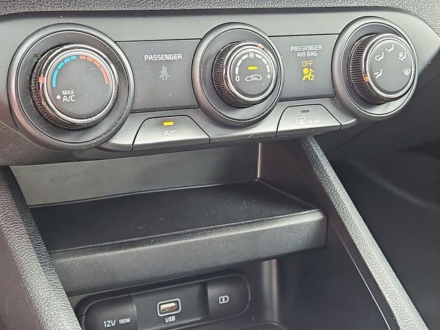 2024 Kia Forte LXS IVT - 23084374 - 9
