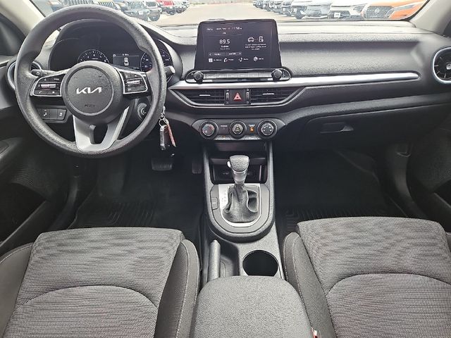 2024 Kia Forte LXS IVT - 23084374 - 7