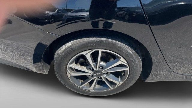 2024 Kia Forte LXS IVT - 23033054 - 8