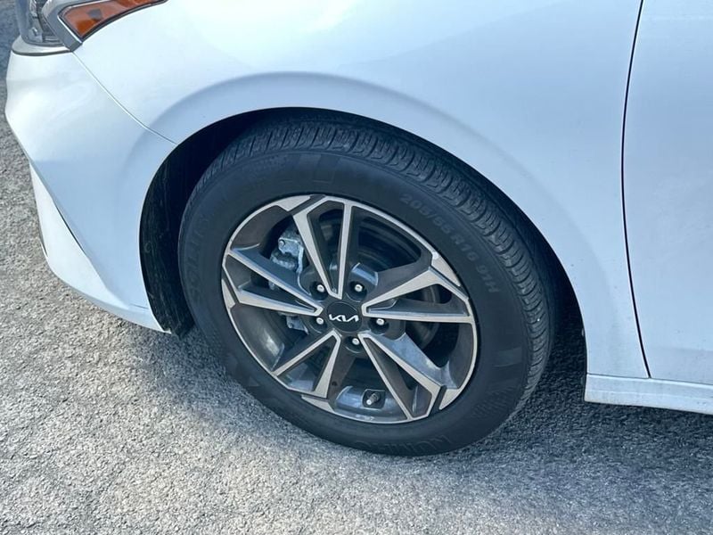 2024 Kia Forte LXS IVT - 22936308 - 11