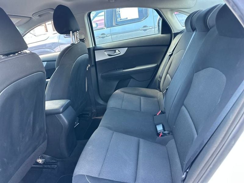 2024 Kia Forte LXS IVT - 22936308 - 14