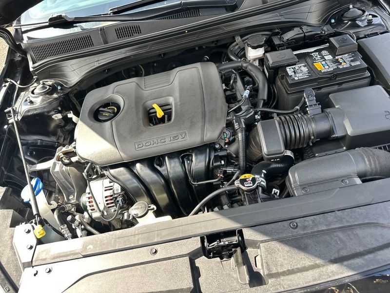 2024 Kia Forte LXS IVT - 22972515 - 20