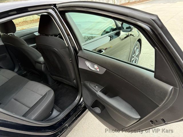 2024 Kia Forte LXS IVT - 22990070 - 10