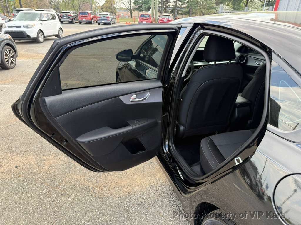 2024 Kia Forte LXS IVT - 23004910 - 9