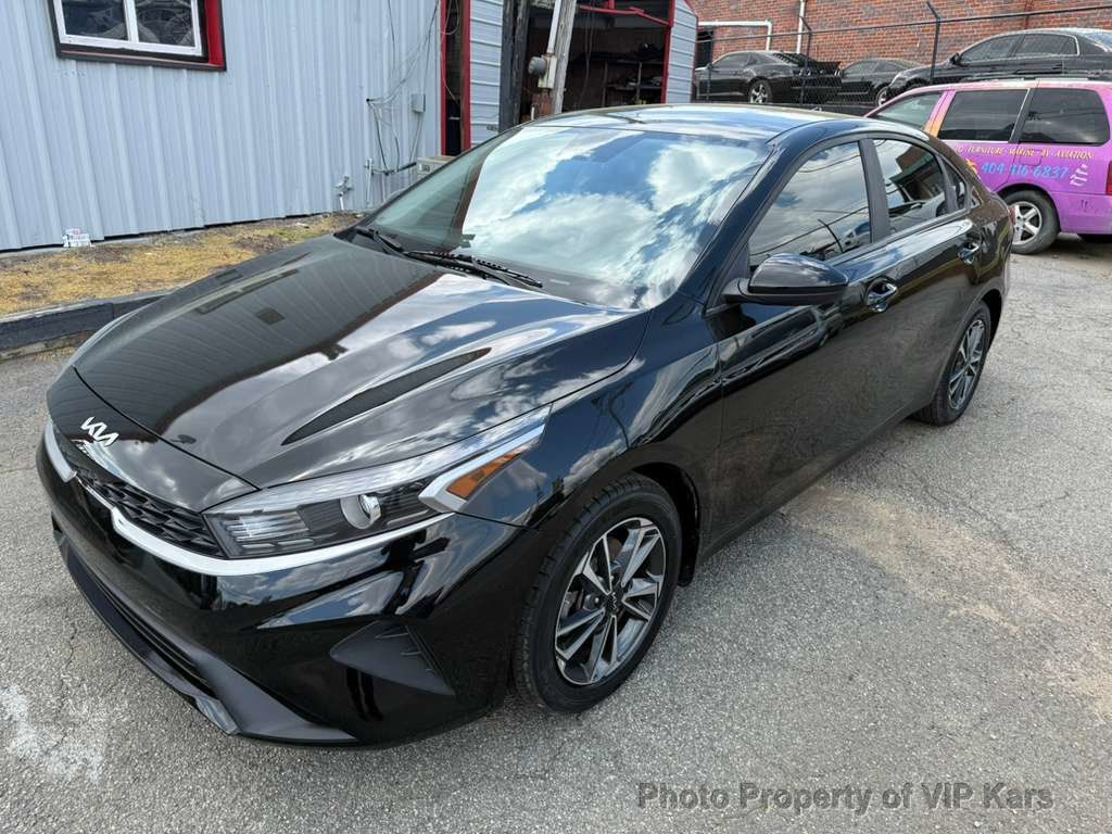 2024 Kia Forte LXS IVT - 23004910 - 22
