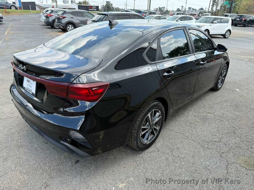 2024 Kia Forte LXS IVT - 23004910 - 4