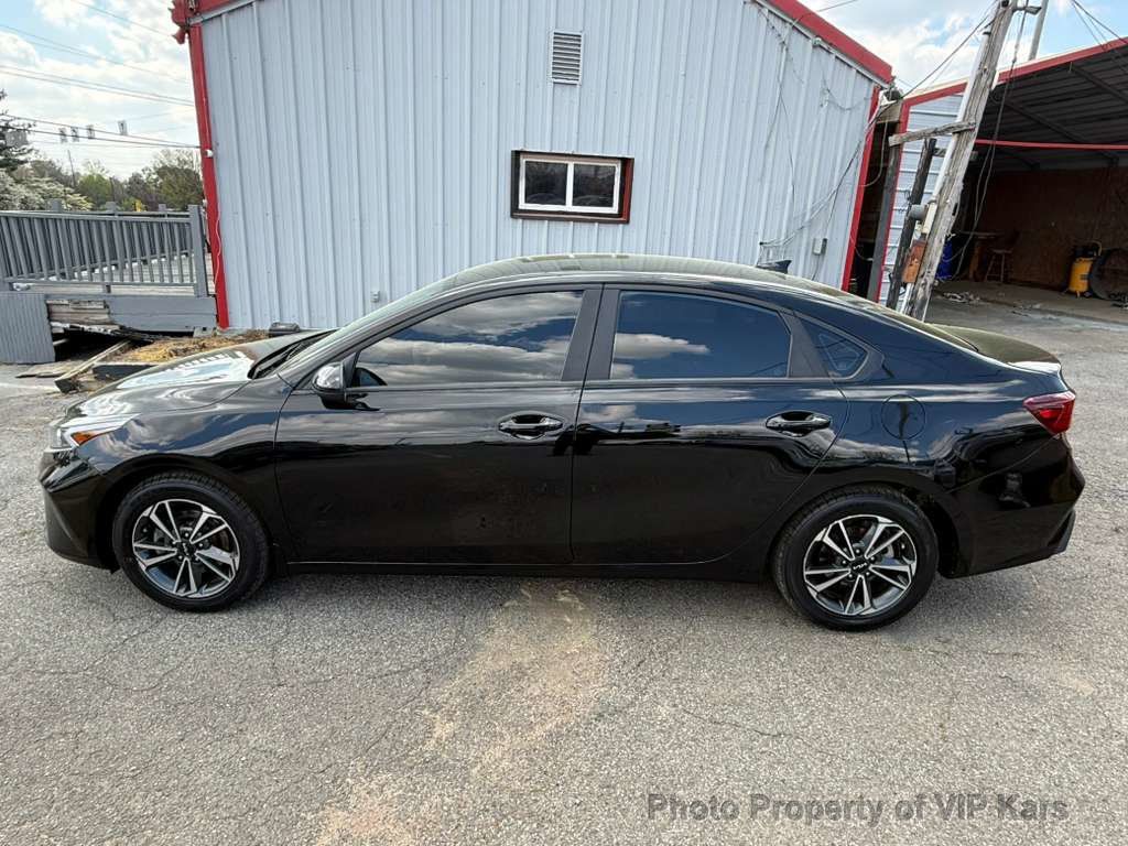2024 Kia Forte LXS IVT - 23004910 - 7