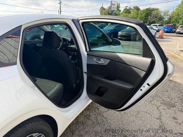 2024 Kia Forte LXS IVT - 23043036 - 13