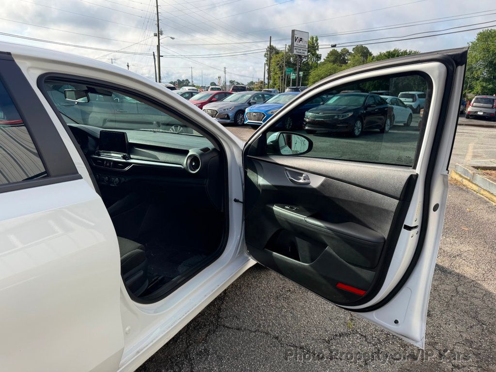 2024 Kia Forte LXS IVT - 23043036 - 15