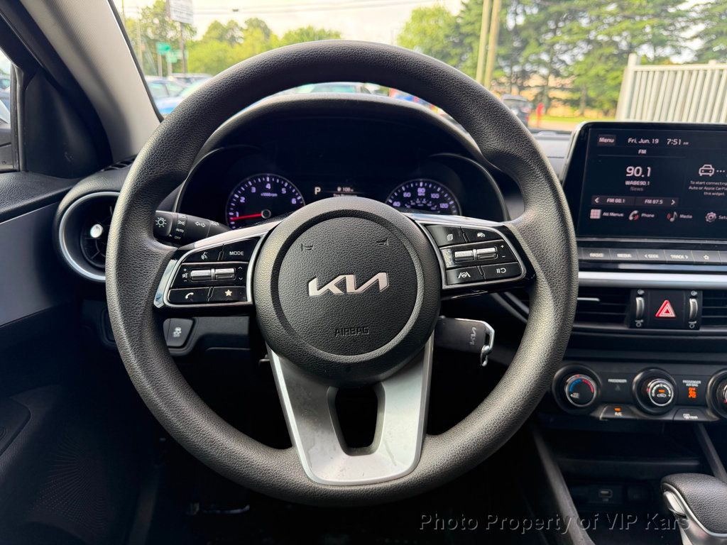 2024 Kia Forte LXS IVT - 23043036 - 20
