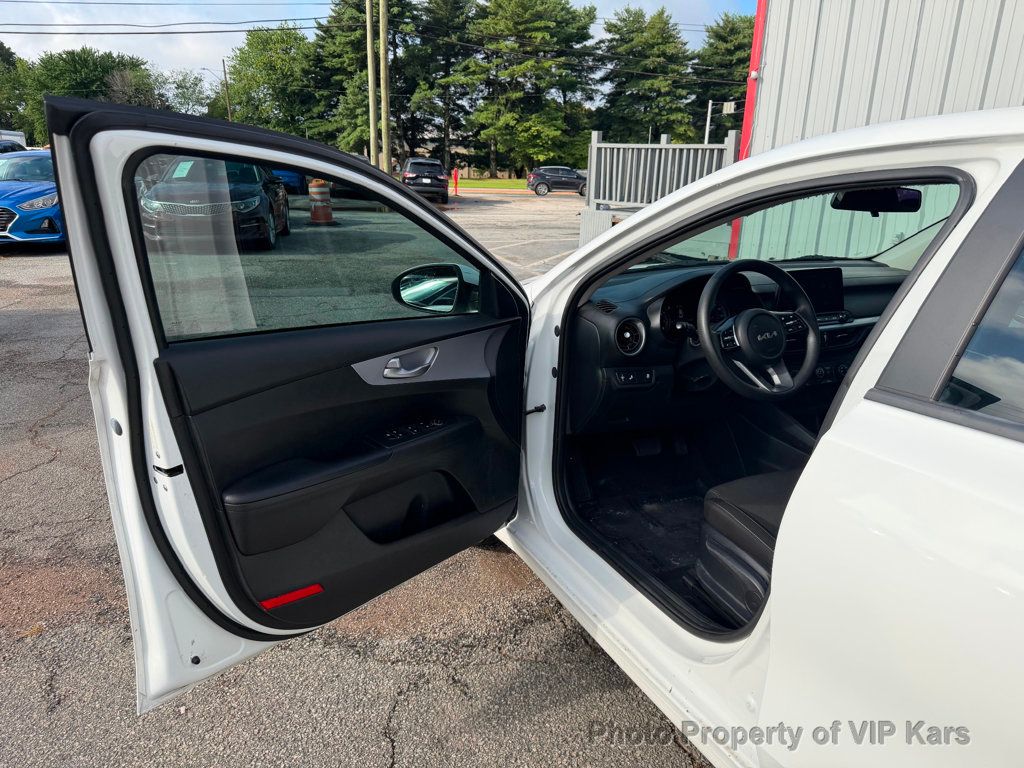2024 Kia Forte LXS IVT - 23043036 - 8