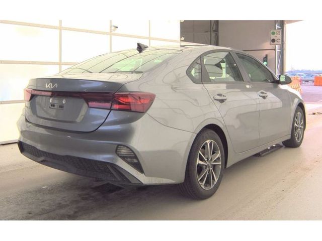 2024 Kia Forte LXS IVT - 22973487 - 3