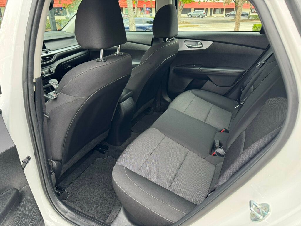 2024 Kia Forte LXS IVT - 22972434 - 7