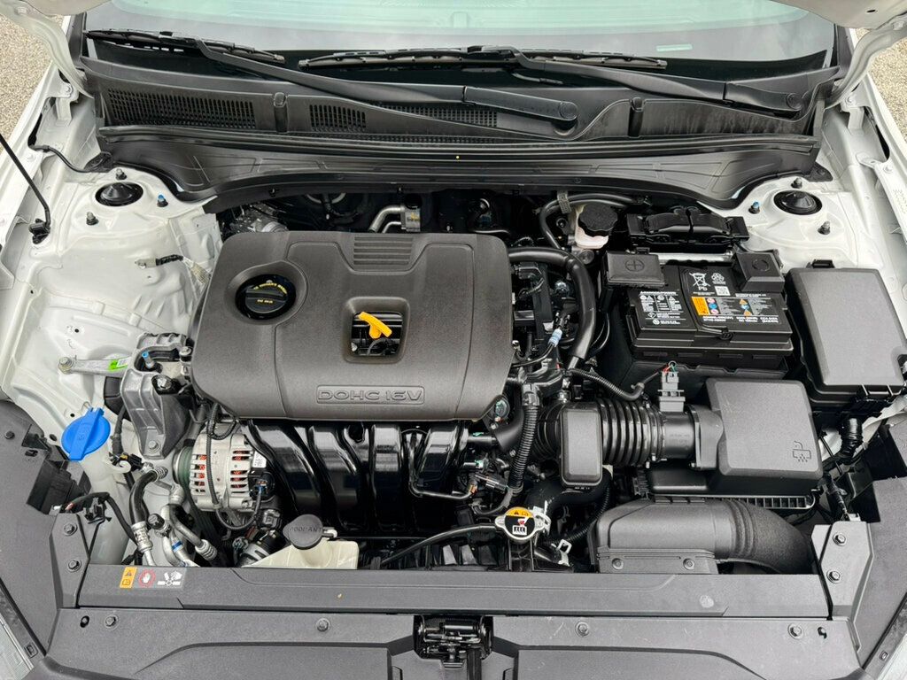 2024 Kia Forte LXS IVT - 22972434 - 8