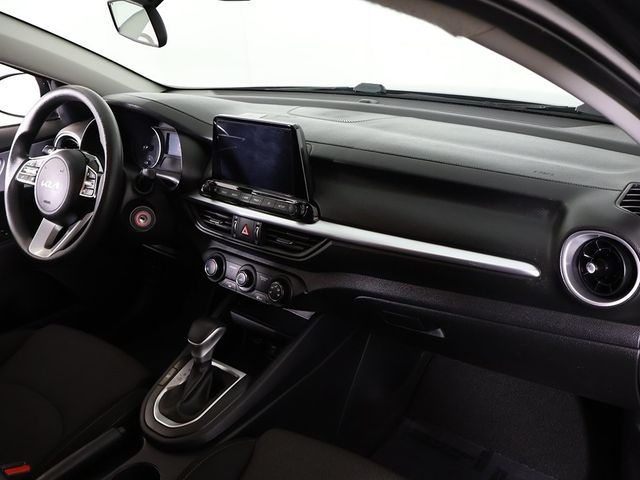 2024 Kia Forte LXS IVT - 22946075 - 24