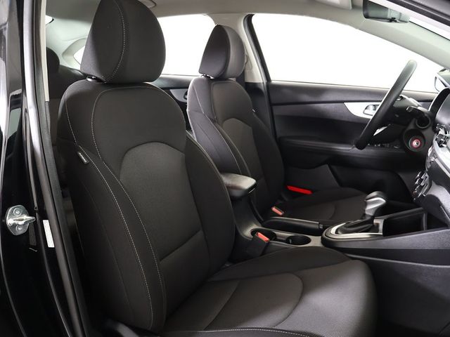 2024 Kia Forte LXS IVT - 22946075 - 26
