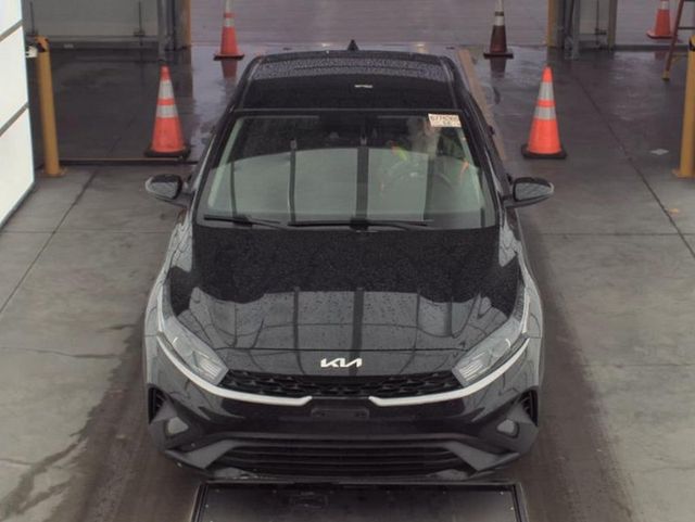 2024 Kia Forte LXS IVT - 22946075 - 2