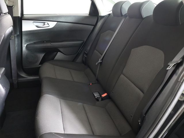 2024 Kia Forte LXS IVT - 22946075 - 29