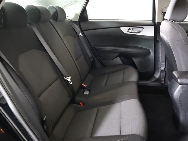 2024 Kia Forte LXS IVT - 22946075 - 30