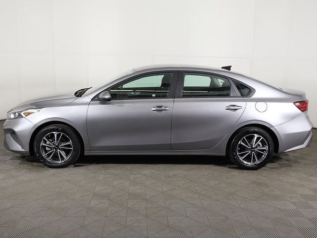2024 Kia Forte LXS IVT - 22950451 - 14