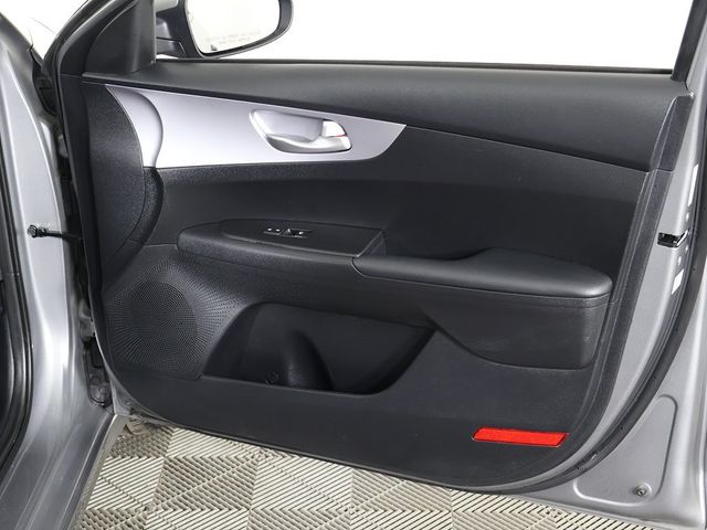 2024 Kia Forte LXS IVT - 22950451 - 20