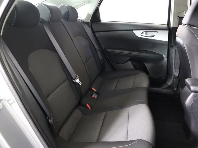 2024 Kia Forte LXS IVT - 22950451 - 30