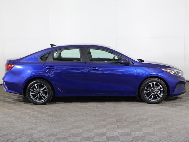 2024 Kia Forte LXS IVT - 22957690 - 16