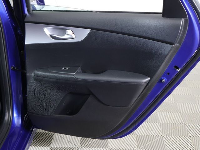 2024 Kia Forte LXS IVT - 22957690 - 23