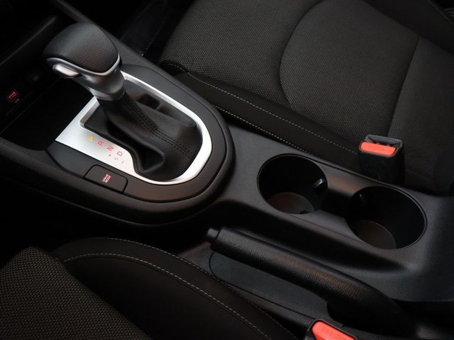 2024 Kia Forte LXS IVT - 22957690 - 45