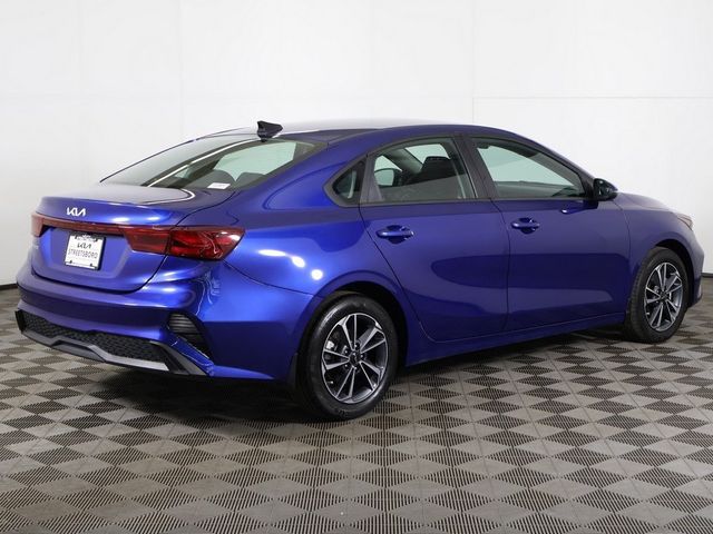 2024 Kia Forte LXS IVT - 22957690 - 8