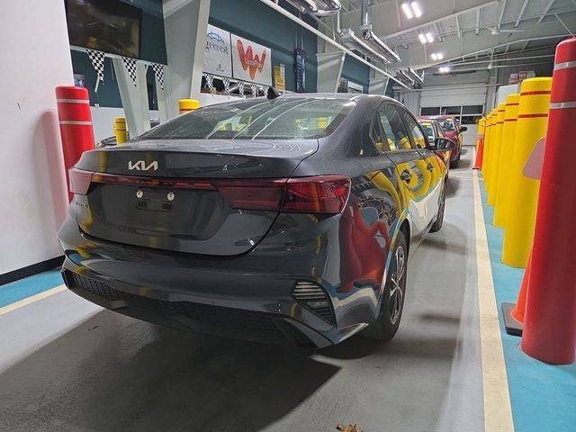 2024 Kia Forte LXS IVT - 22974681 - 2