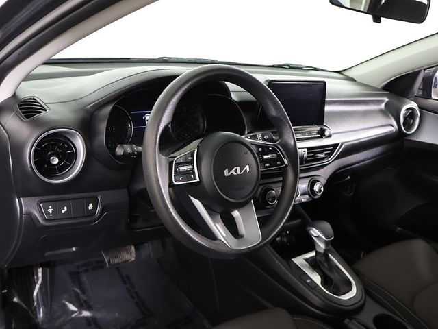 2024 Kia Forte LXS IVT - 22976494 - 24