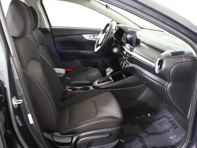 2024 Kia Forte LXS IVT - 22976494 - 29