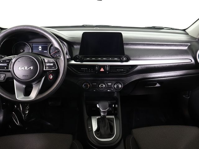 2024 Kia Forte LXS IVT - 22976494 - 38