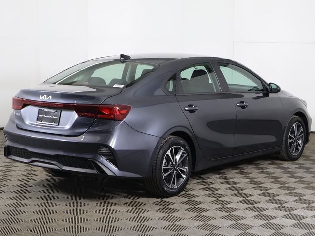 2024 Kia Forte LXS IVT - 22976494 - 8