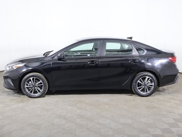 2024 Kia Forte LXS IVT - 22994180 - 14