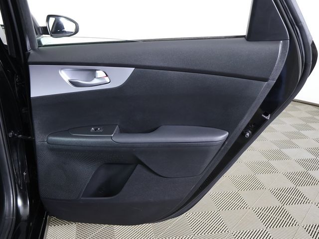 2024 Kia Forte LXS IVT - 22994180 - 22