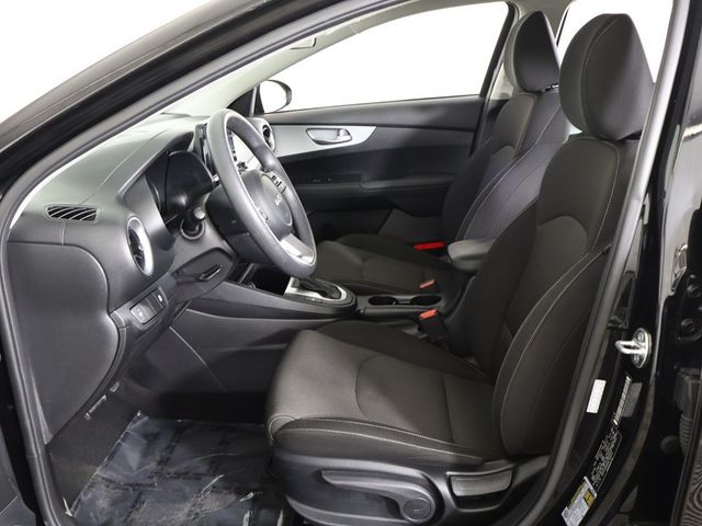2024 Kia Forte LXS IVT - 22994180 - 27