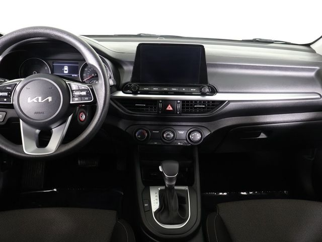 2024 Kia Forte LXS IVT - 22994180 - 31