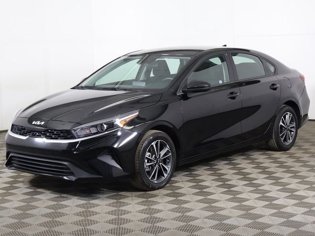 2024 Kia Forte LXS IVT - 22994180 - 5